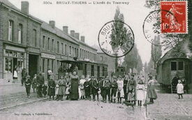 Au début du XXème siècle, le tramway poursuit sa croissance car il dessert des centres houillers autour desquels sont venus se grouper des établissements industriels (chaudronneries, sucreries, verreries, brasseries…).