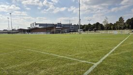 Photo du terrain de football du complexe